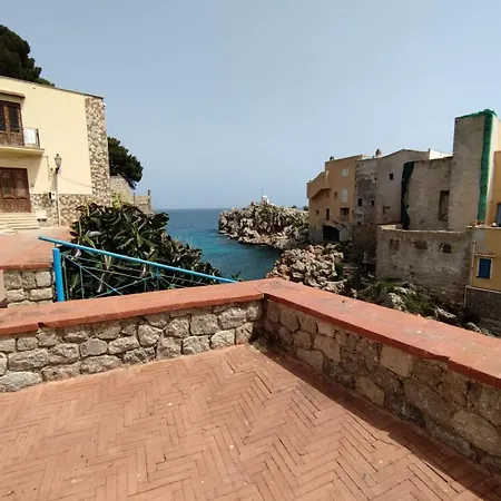 Semesterbostad Casa Maria Elena Santa Flavia