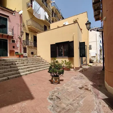 Casa Maria Elena * Santa Flavia